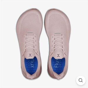 FLUX ADAPT RUNNER NWOT. Size 6. Pink Blush.